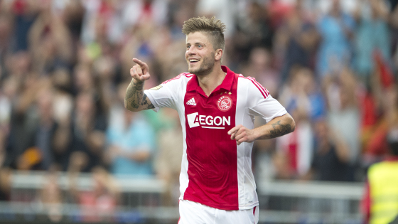 更换主教练 更换主教练